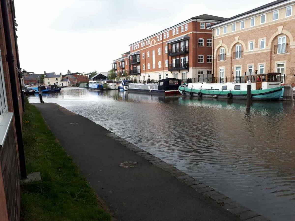 Canal Side Worcester Kültér fotó